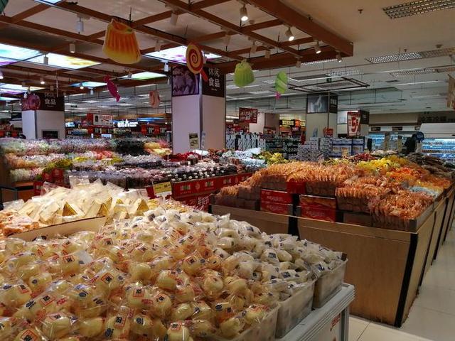 兴高采烈进南宁农副产品平价专营区，一看价格让人哭笑不得